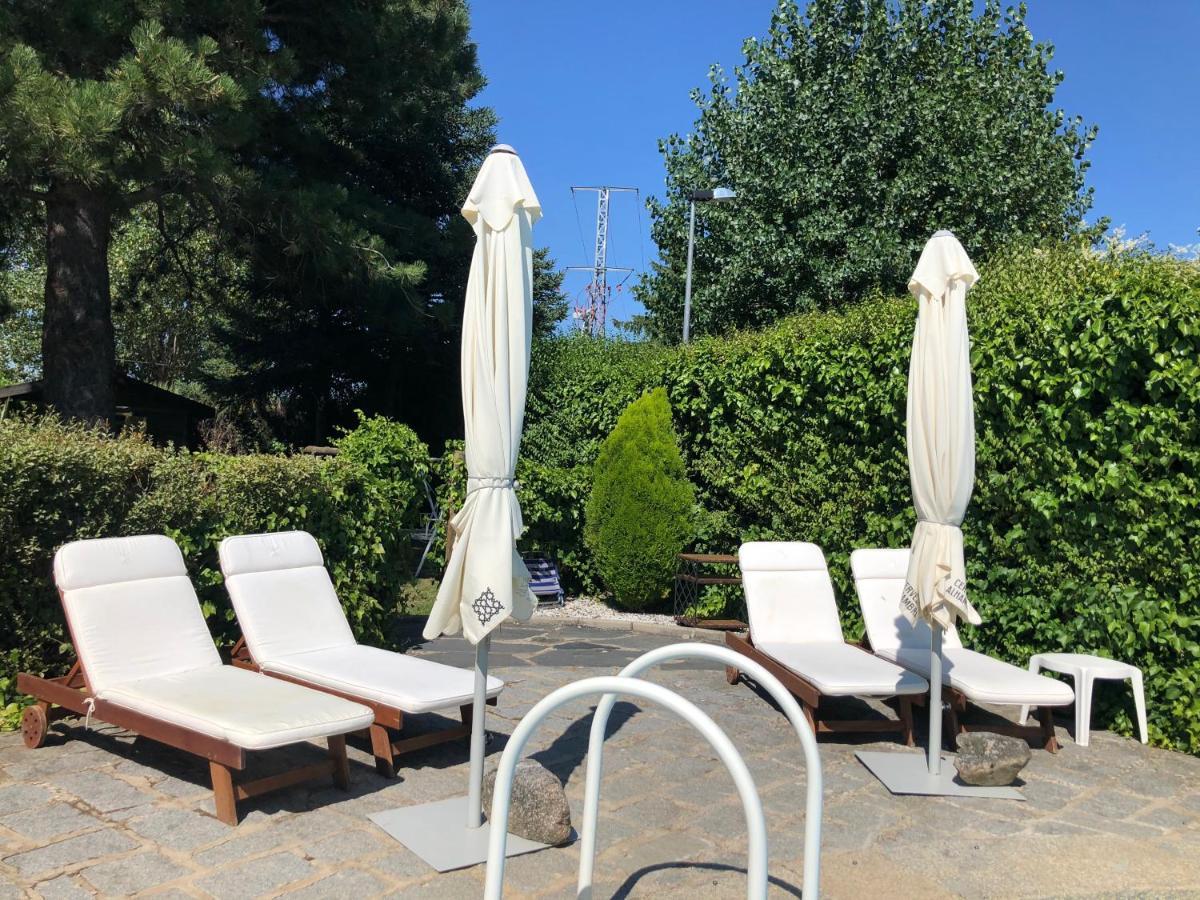 Villa Aurelia - Casa De Campo Con Jardin Y Piscina Entre Madrid Y Segovia Ortigosa del Monte Esterno foto